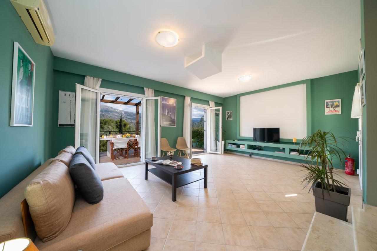 Cinema Themed House In Argostoli Villa Luaran gambar